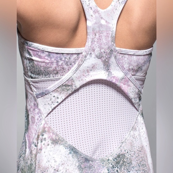EUC Lululemon Crossback Tank *Sugar Crush Multi / Silver Fox Size 6 - Picture 1 of 12